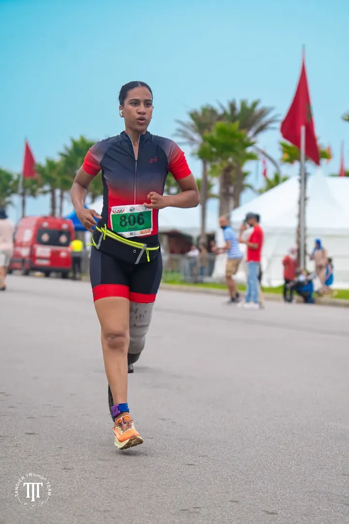 En pleine course.